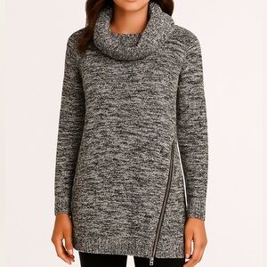Iz Byer Sweater Tunic with Cowl Neck and  Assymetrical Zipper Size‎ Medium